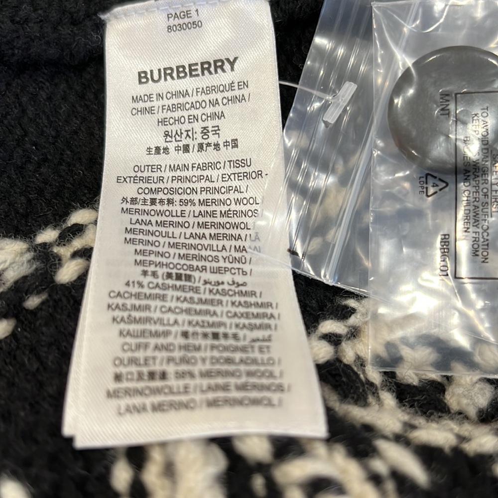 New Burberry Cardigan - Picture 5 of 7